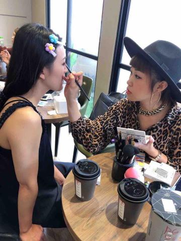 石鳳如 - 素人改造