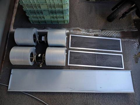 陳建諭 - 吊隱式冷氣清洗