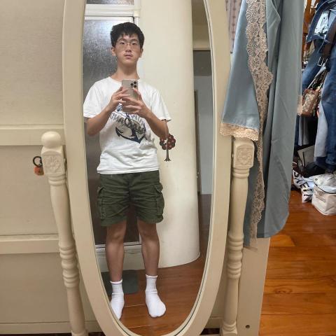 提供唱歌唱歌服務的專家沈靖恩