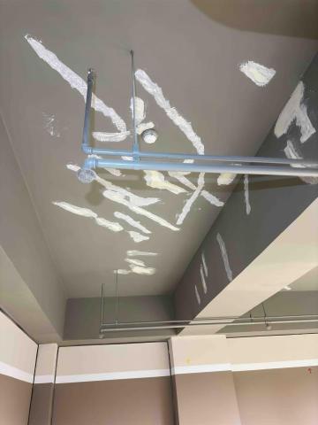 卓慧美 - 地下室清水模爆裂處理