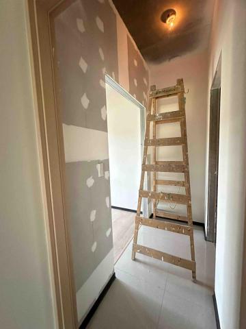 卓慧美 - 矽酸鈣牆面批土作業處理