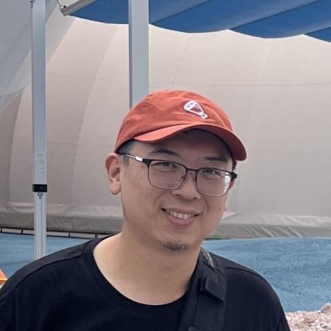 提供工作內容服務的專家林偉