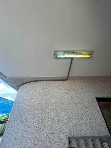 RyanLiu - 業主：舊燈保留，新增兩盞壁燈（配管、配線、新增開關）