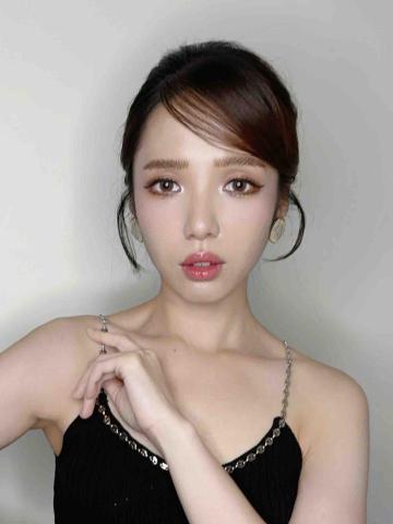 Wenwen Makeup - 泰妝