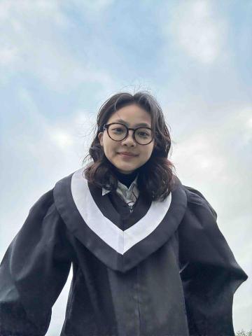 提供法文服務的專家邱沛雨