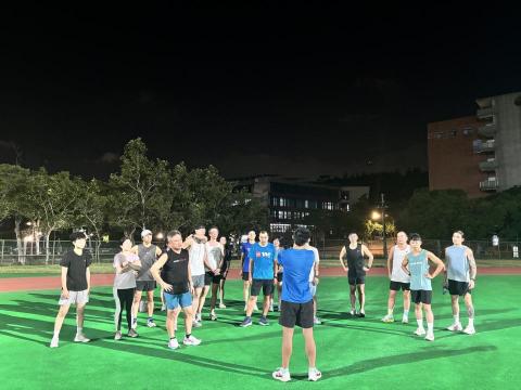 張秉睿 - 跑班團課