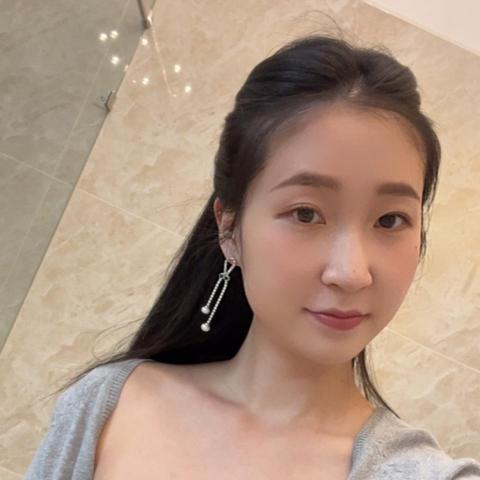 提供新竹英文口說服務的專家Ellisa