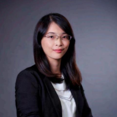 提供過年背景服務的專家Lisa_鄭小姐