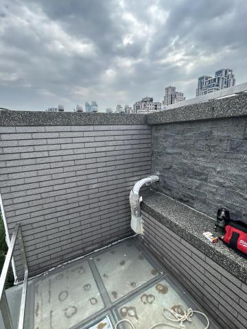 開鑫鐵工廠 - 施工前（訂製304不鏽鋼樓梯）