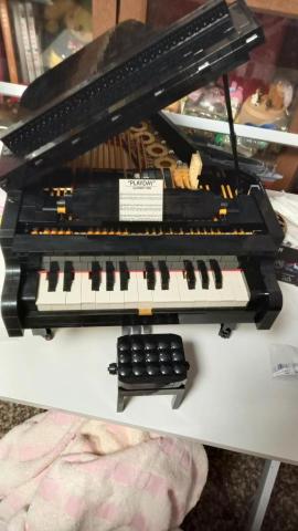 小湘湘模型研究會 - lego 鋼琴