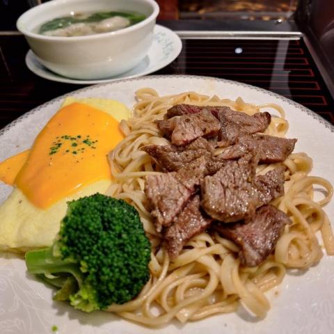 廖芸禾 - 單人份麵食作品