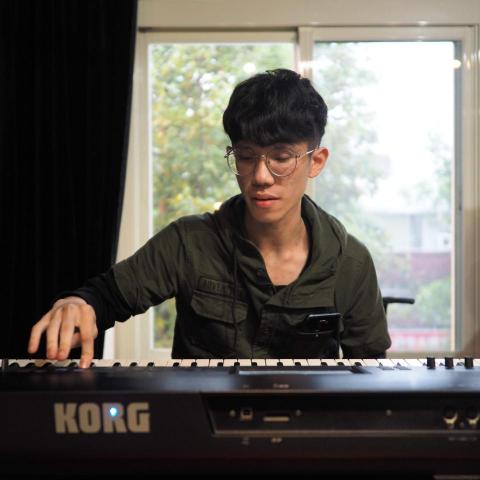 魏聿佑Maguro｜鋼琴編曲混音教學｜編曲作曲製譜委託