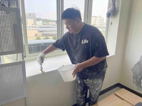 錦龍油漆工程行 - 