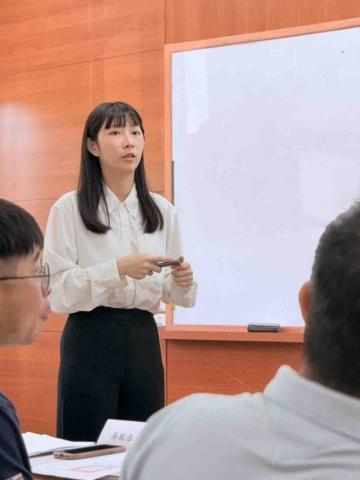 提供數學題服務的專家單耘甜