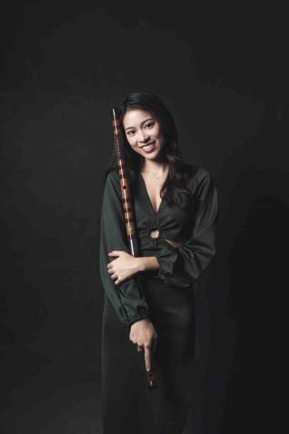 張沁榆～榆榆老師🎵🎵 - 