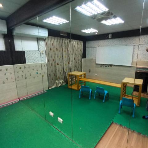 知足全方位居家清潔 - 玻璃晶亮透徹