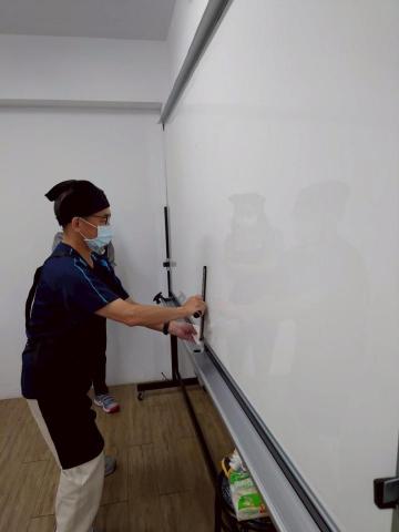 水美清潔工作室 - 玻璃清潔課程