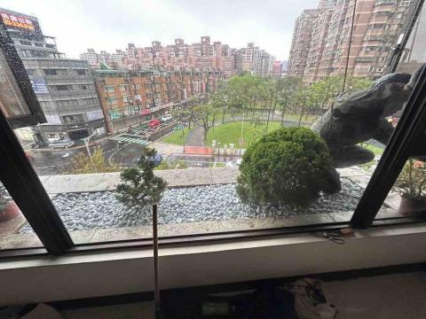 AWU - 桃園八德社區四樓空中花園改造-中