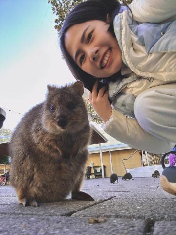 Emily - Always smiling ?
Travel lover ? | Lived in Australia for a year ??