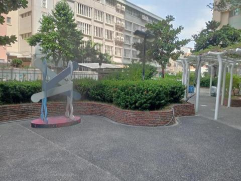 王東明 - 修剪前