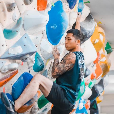 提供手機維修大里服務的專家任捷龍