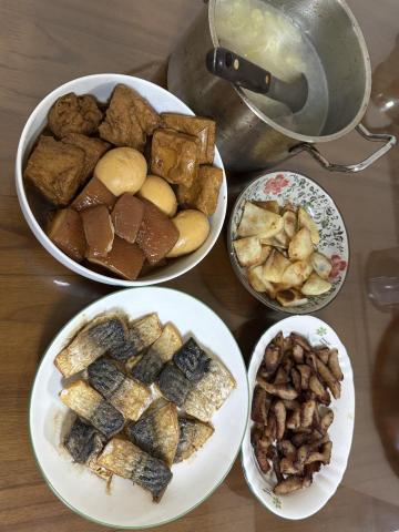 言羽 翔 - 拿手滷味&hellip;&hellip;今天菜色是增加蛋白質