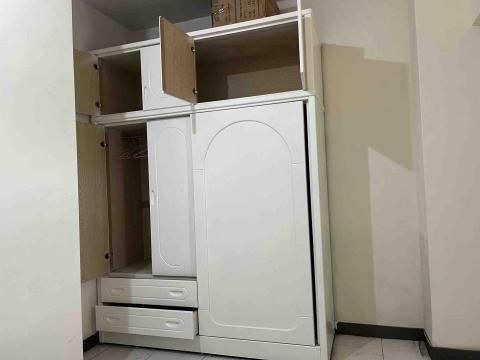 侑誠 - 衣櫃改色