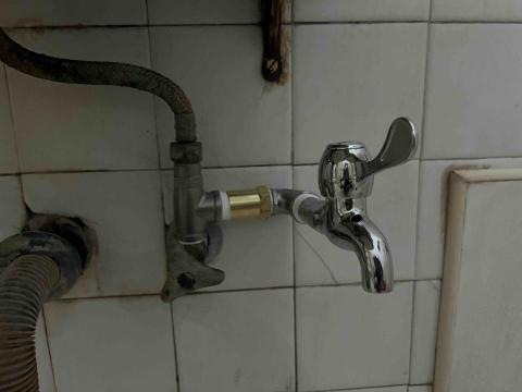 JingJuan驚湛 - 臉盆旁需多一個水龍頭要求不要破壞磁磚