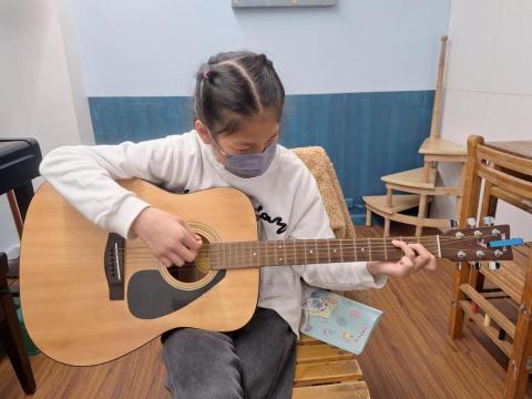 小安老師（吉他教學課程！） - 學生上課照