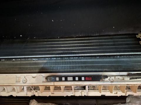 Ye Wei - 清洗冷氣