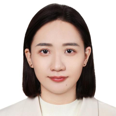 提供雲端erpb2服務的專家陳盈筑