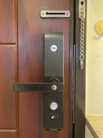 SO IN - 耶魯 YDM7116A