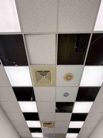 派大 - 層板燈更換