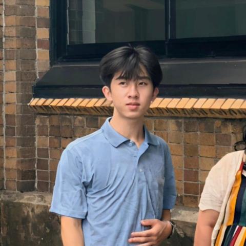 提供羽球規則服務的專家張閔舜