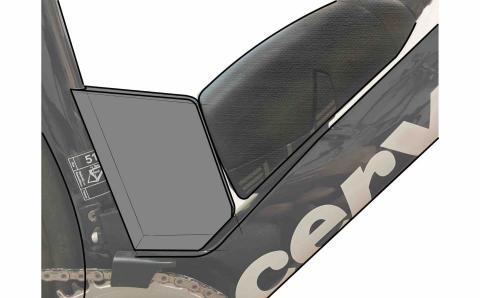 陳霆駿 - Time trial bike frame storage