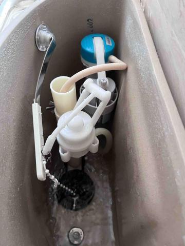 許家銘 - 馬桶水箱零件翻新或馬桶更換