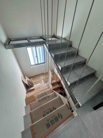 伸鋐金屬工程 - 