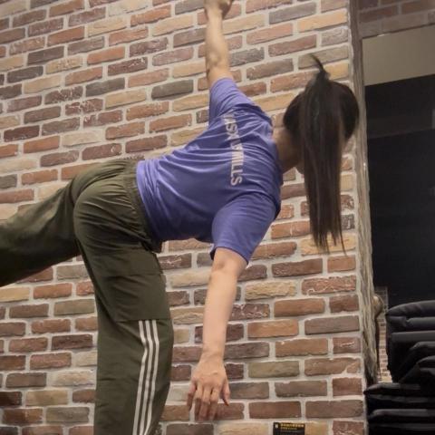 台灣壺鈴教練推薦健身產業待10年教學經驗8年，沙鹿龍井國際私人教練