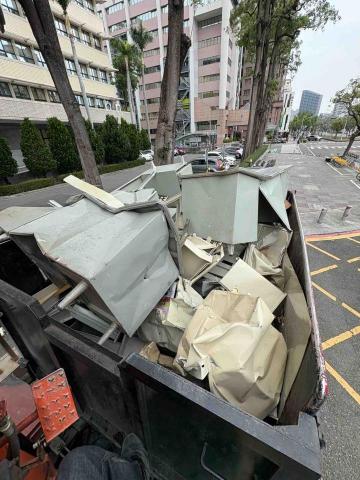 欽鑫實業有限公司 - 廢舊辦公設備回收