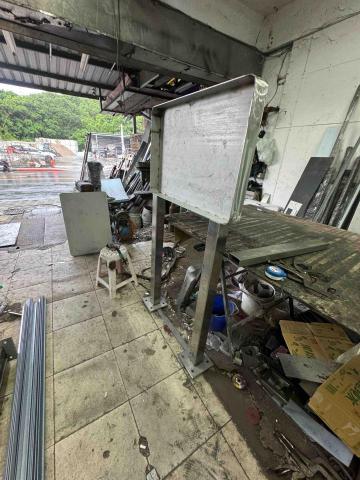 伸鋐金屬工程 - 