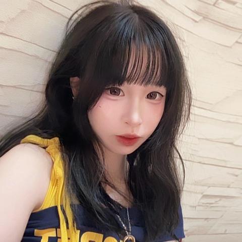 提供宜蘭名產服務的專家黃語薇