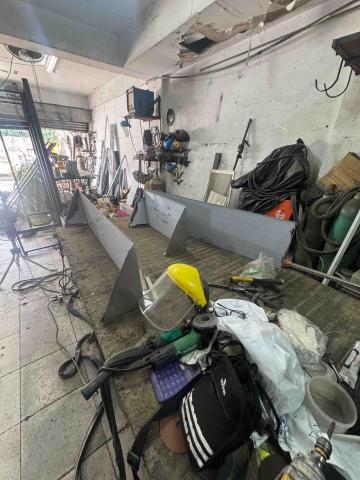 伸鋐金屬工程 - 