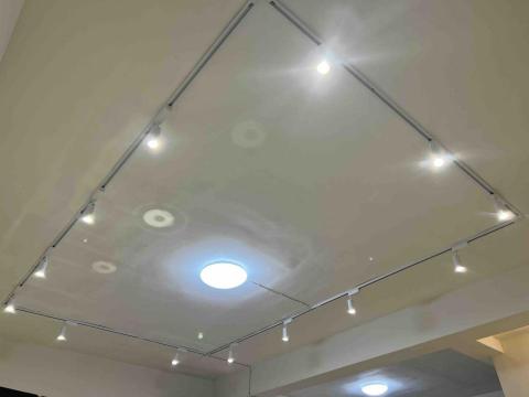 富川水電工程 - 軌道燈/吸頂燈 配置
