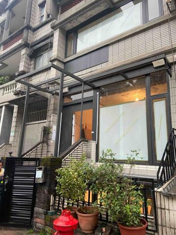 伸鋐金屬工程 - 