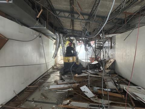 夥伴工程行 - 店面拆除