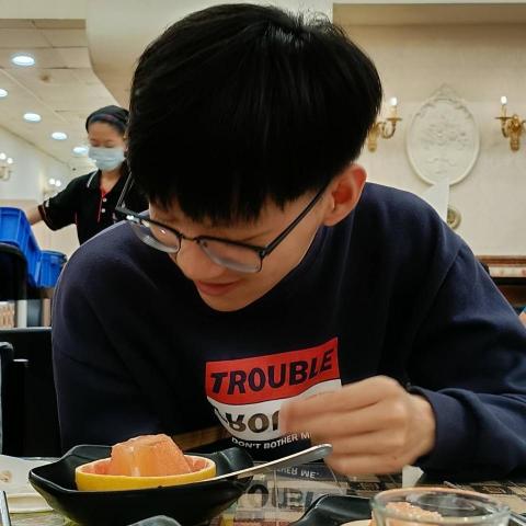 提供正航erpptt服務的專家陳冠任