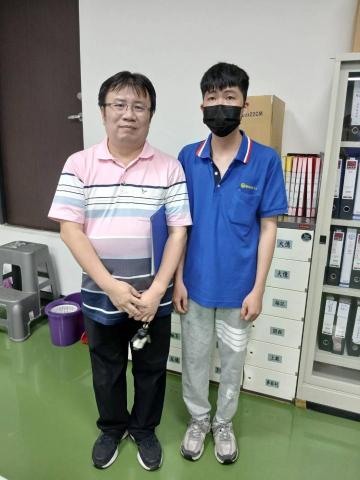 陳瑀德老師 論文指導＆資優數學家教 - 