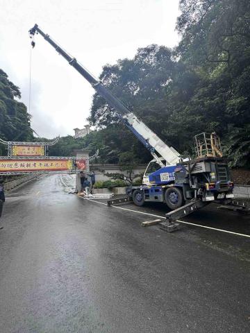 顏陽起重 - 13T吊車