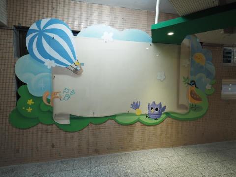 金樹晞藝術工作室 - 台北市銘傳國小-造型佈告欄-木構+設計彩繪