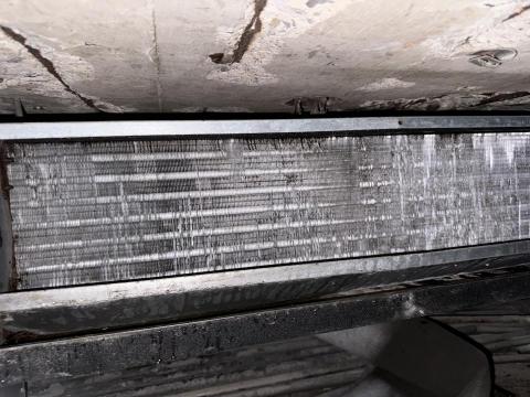 黃炳睿 - 吊隱風機保養後